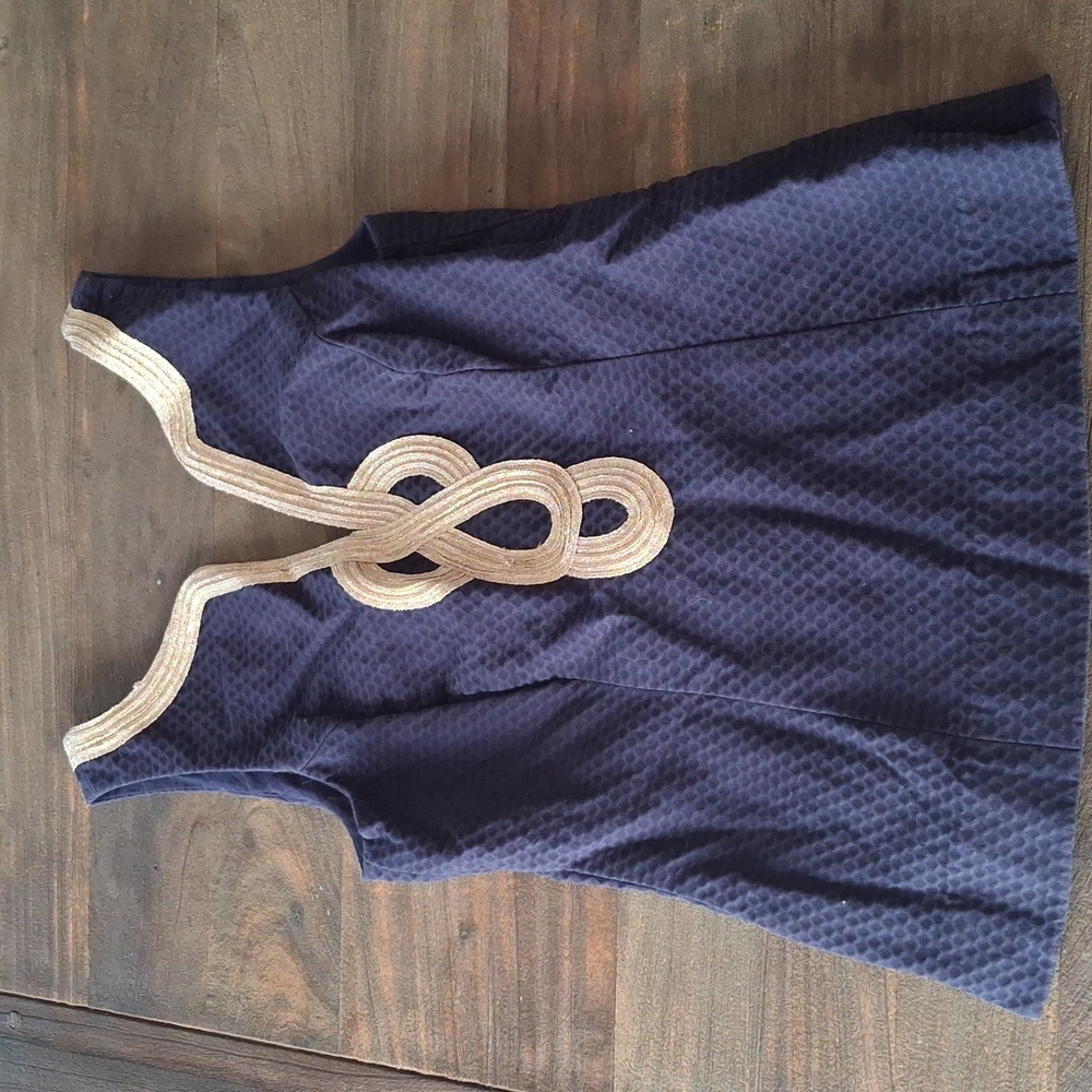 Lilly pulitzer size 2 top